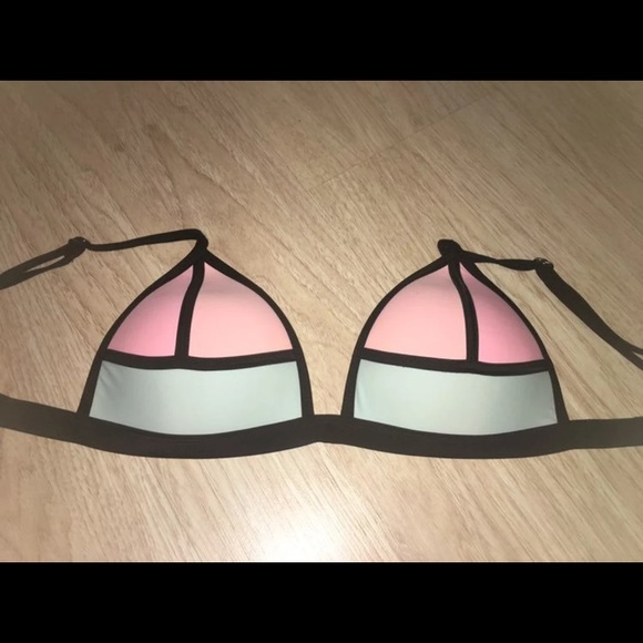 Pink and mint bikini - Picture 3 of 4